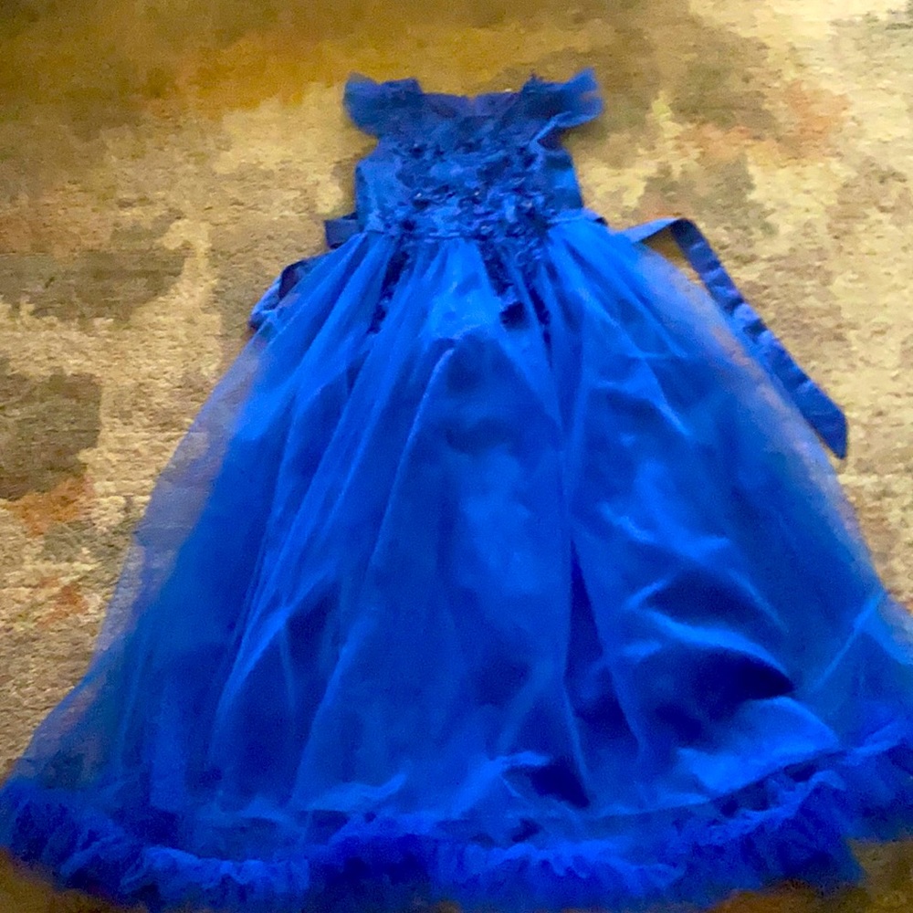 Blue dress